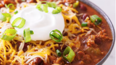 White Chicken Chili Crockpot: Easy, Creamy & Healthy